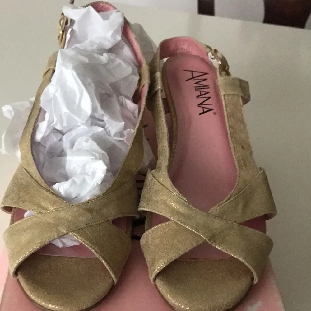 Amiana Formal Dress Golden Sandals size 4
